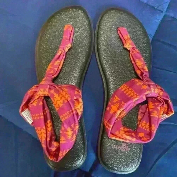 Sanuk Yoga- Ella Sling Sandals in Purple and Orange Print - Women's 8 Comfort - Picture 7 of 8